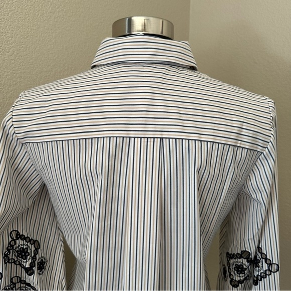 NWT Chico’s Poplin Tunic Embroidered Woven Pattern Button Up Shirt White Navy - Picture 10 of 14